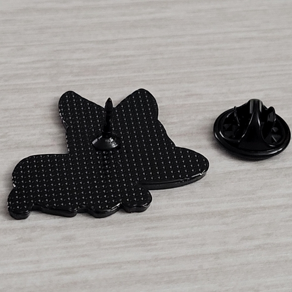 Corgi Pup With Food Dish Enamel Pin - Picture 4 of 6